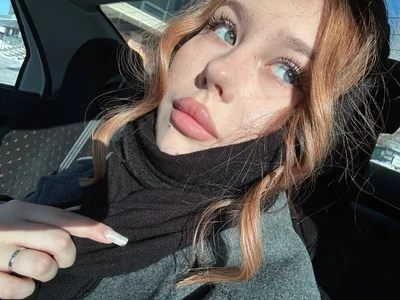 AliceFlowes XXX nøgenfoto 6