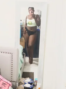 Chocolatetwinkletoes22 Public  2টি ছবি