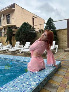 LindaFoxyyy Public Pic 7