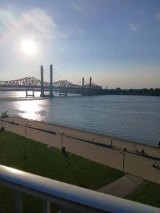 EdneedsreleasePic of having fun Bild 4