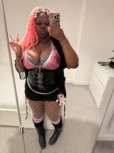 Nyla_xox feel cute might delete later Pic