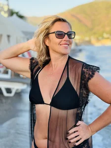 NatalieMourOn the beach图片 3