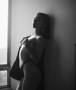 Ciielo_777 🤍sexy black and white 🖤 Immagine  2