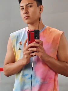 ianyoung18 Public Foto 3