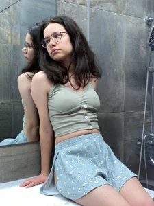Jessica-Adams A moment before shower 💦 Poză 4