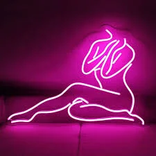 brianaflynt kisses รูป  4