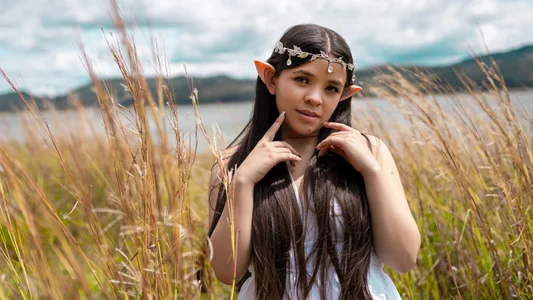 cammiefoalss The Elven Shores 🏞️✨ Foto 5