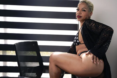 summer_night_ Fire in the look, calm on the skin. Pic 4