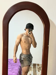 0anonimo_bottom1 Public Foto