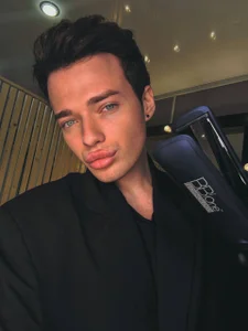 KristenegorのPublicの 3枚の写真