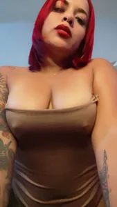 EmmaHot Touching the clitoris and riding ufff 🔥an ecstasy that leads me to explode with pleasure 💦 зображення