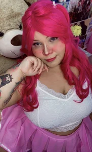 Evaverse_95 Me with a big bear 💗 Billede