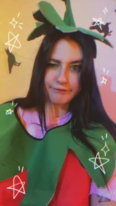 Lucy_Haall Costumes/displays:З Pic