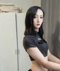 zhou327 皮鞭 Pic 5