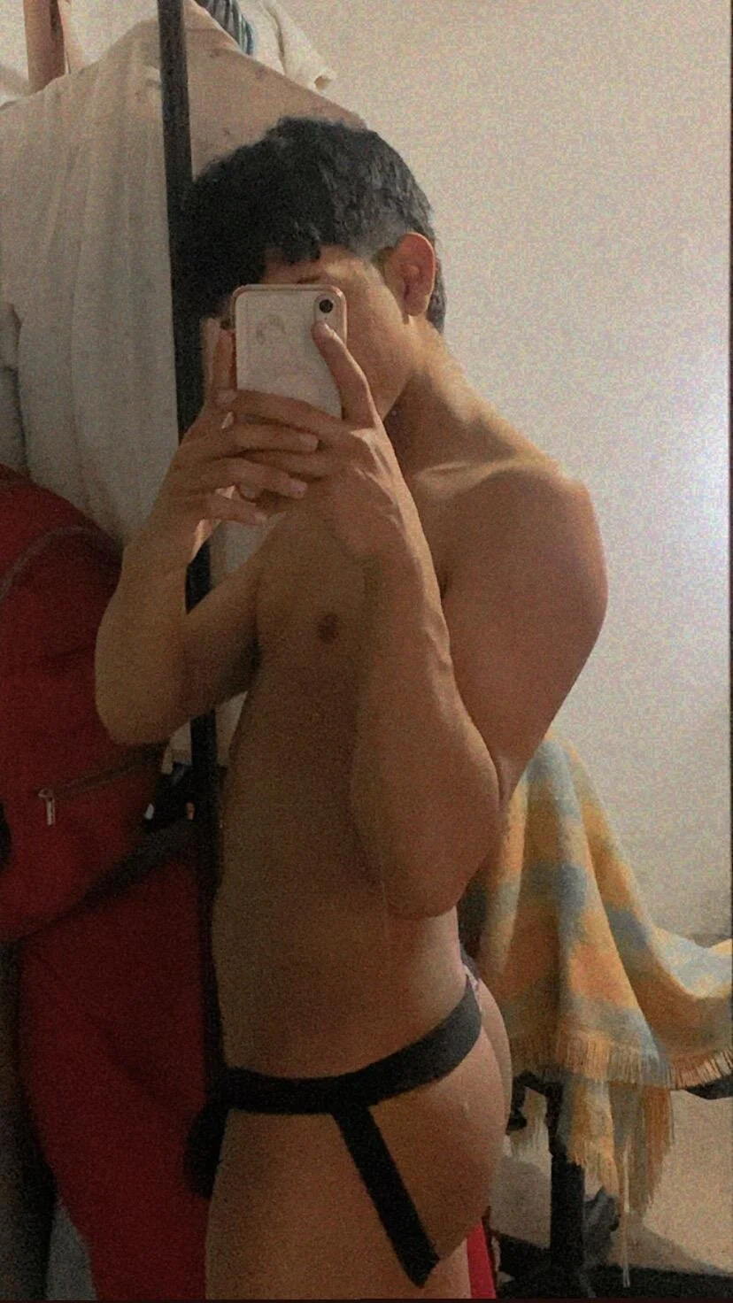 teobrowny-এর ট্রেন্ডিং  9433টি ছবি