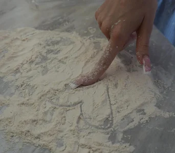 _friendlyfire: Pov: Im your girlfriend 🌷 ( 2 фото)