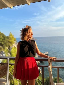 Anna_Love1 Sexy on vacation Pic 4