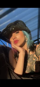 AlissaPeachx outdoor sexy girl Pic 5