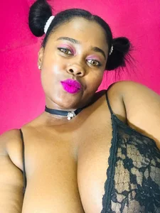 exotic_karmella Sexy girl Pic 5