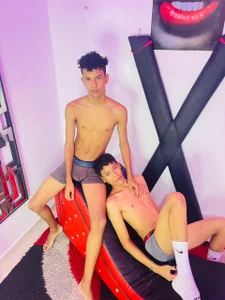 Public de PYCS_BOYS Foto