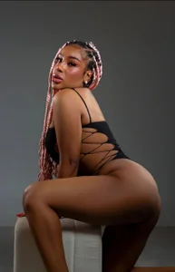 Queen_Amara Public Kuva 2