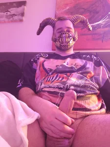 Waking up with your demons 😈 de ApexPuppy Foto 6