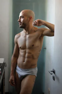 Theo de Syntheo  6 Imagens