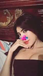 Public de Miakhalifa_7  4 Imagens