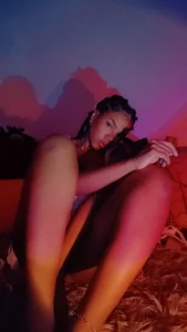 AriLennox_ Public Εικόνα 3