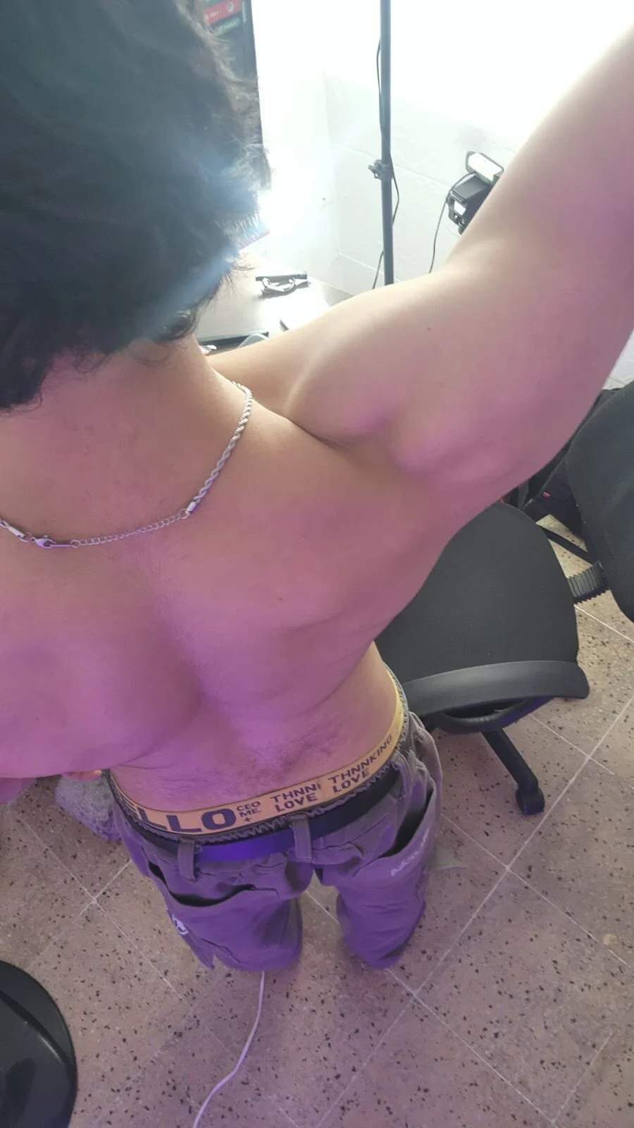 صور OliverMorgan66 الرائجة  8343
