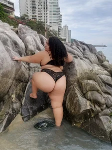 Hurrem_Math Beach day 🔥🥵 Pic 3