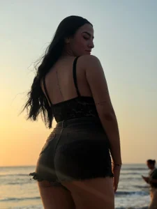 oriana_rodriguez Public 사진 9