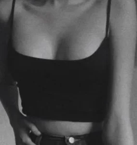 missleonee77's XXX Nude Photo 2