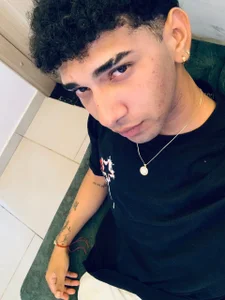 Public de BLONDON_BOYS1  2 Imagens