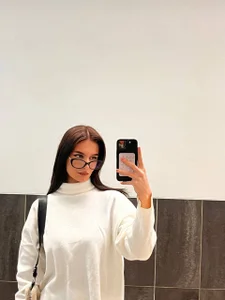 Evelin-Blanko Public Poză 4