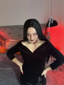 _blowjob_queen Vampire party Poză 3