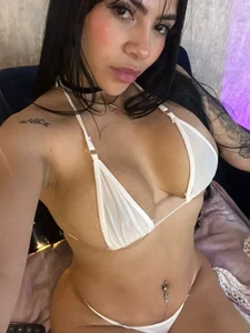 ValerySilva beauty Val Pic 4