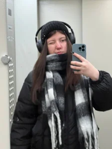 MarkitaPoliti Public Foto 3