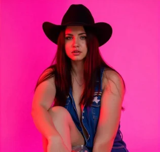 LisaSpicycowboy girl图片 2