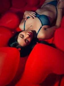 ChloeRosey Happy Valentine Day ❤ Immagine  2