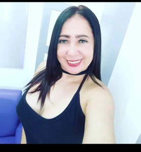 Danna_topless Public Pic