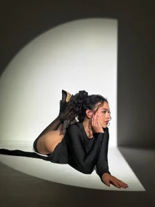 MaraVelvett Seductive Shadow Pic 4