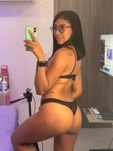Sensual vicky... 🍑💦 de VickyyStone  Imagens