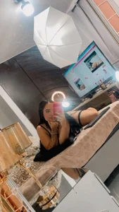 AllisonCherris Public Poză 3