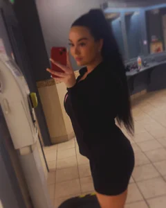 Busty-Ria-Raexxs XXX nøgenfoto 2
