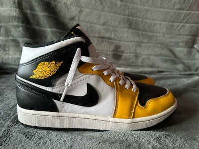 Vbenz28 MY SNEAKERS FETISH Pic 6