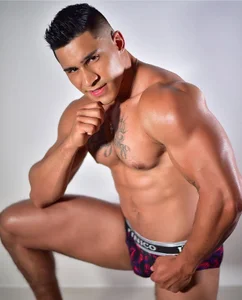 Valentino_Dosantos_: KNOW ME 🔥 ( 4 фото)