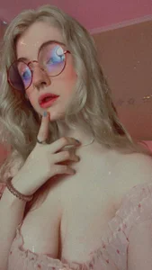 your_favoritegirls Vicky more Foto