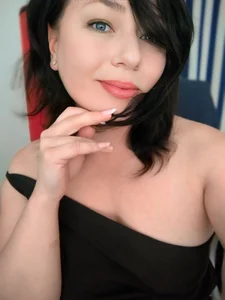 BananitaDolphinita's I N T I M A C Y Sex Photo 1