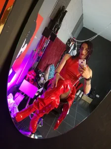 MissNicoleSds ❤️🤤Hot red latex girl🤤❤️ Pic 9